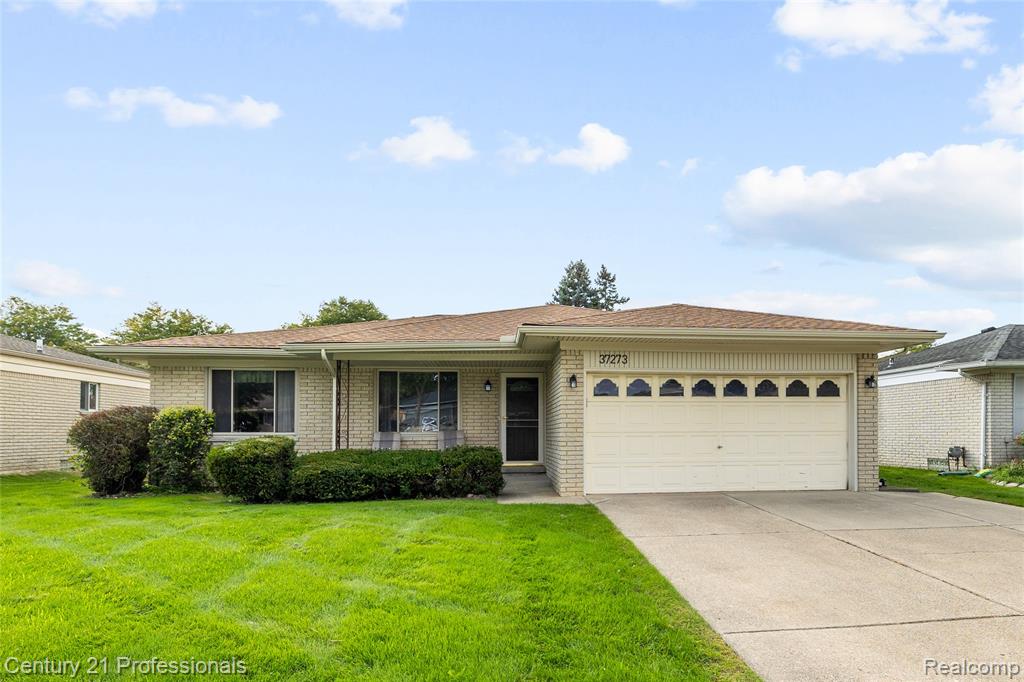37273 Hacker Drive, Sterling Heights, MI 48310