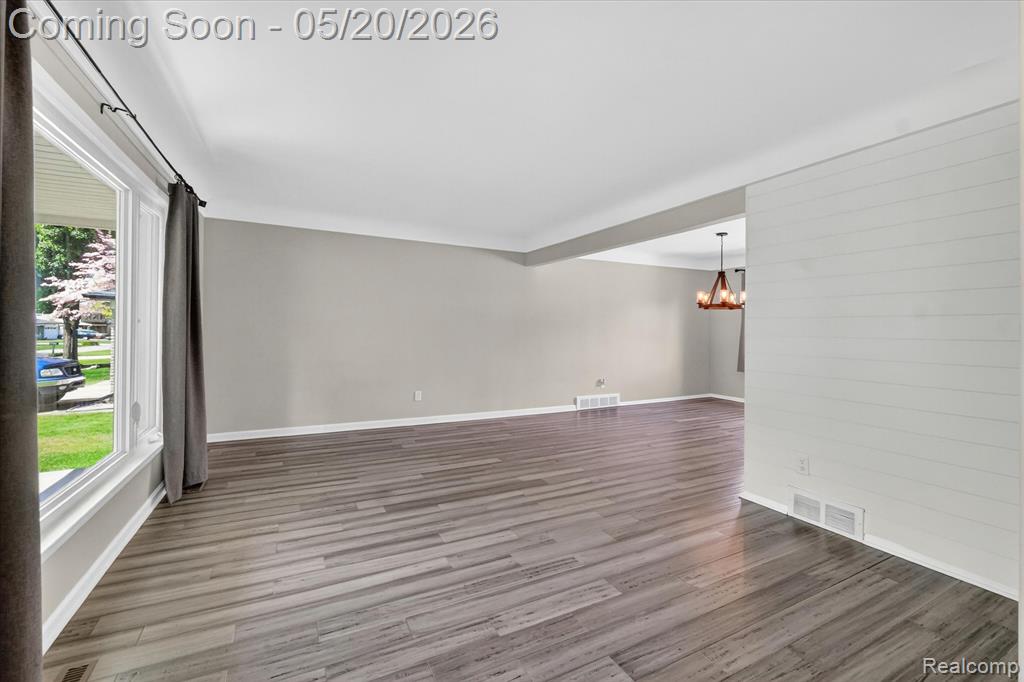 38010 John P Street, Clinton Twp, MI 48036 — Photo 10