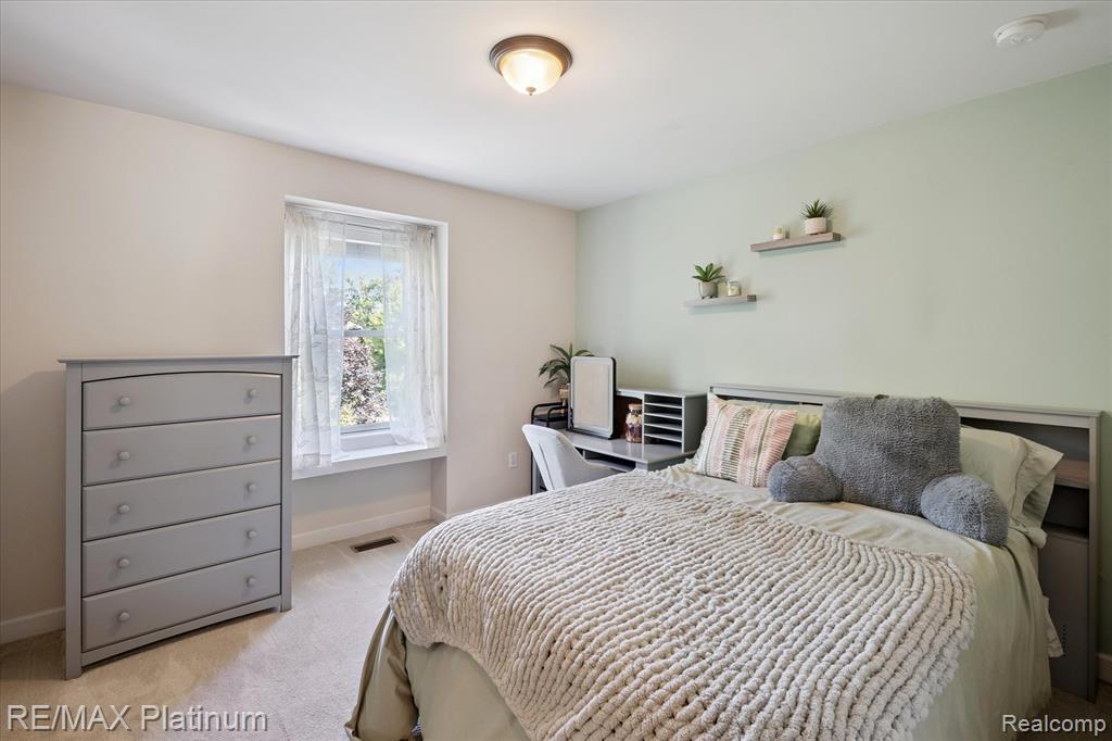 8189 Lee Road, Brighton, MI 48116 — Photo 23