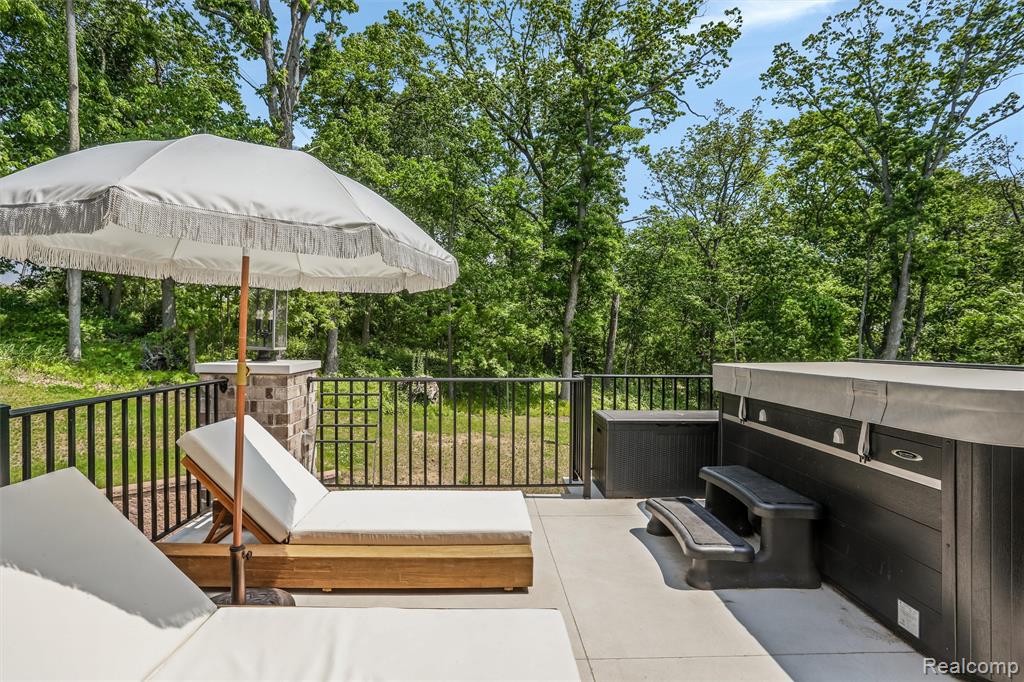 2584 Heights View Court, Rochester, MI 48306 — Photo 27