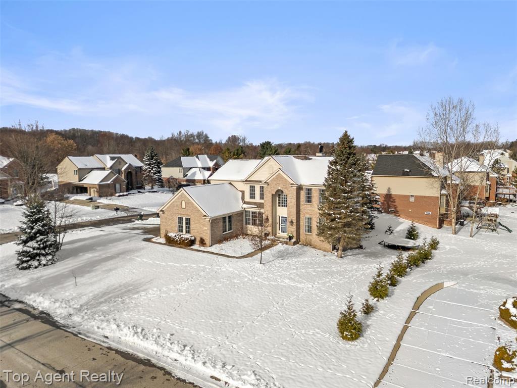 668 Berridge Circle, Lake Orion, MI — Photo 59