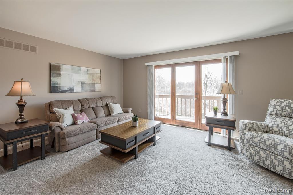 5335 Timber Ridge Trail, Clarkston, MI — Photo 8