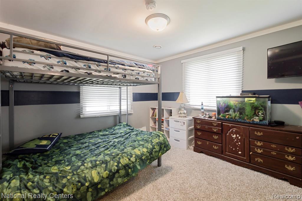 6235 Williams Lake Road, Waterford, MI 48329 — Photo 12