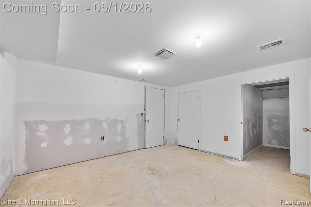 4991 Crooks Road, Royal Oak, MI 48073 — Photo 20