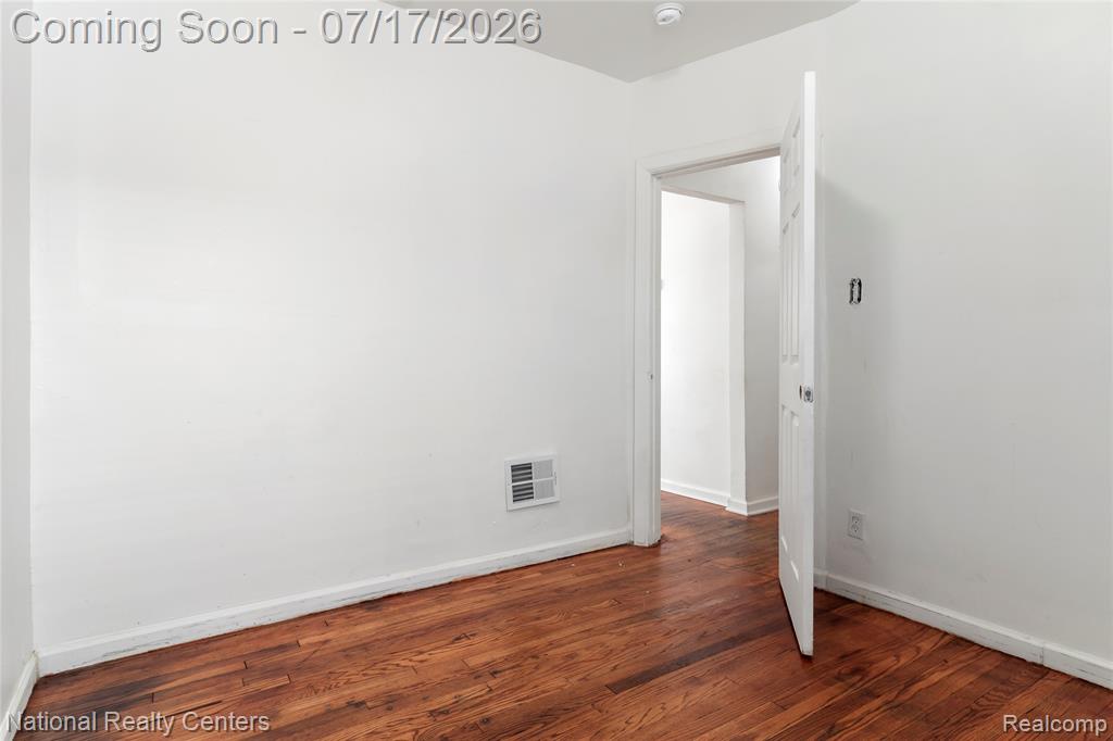9281 Boleyn Street, Detroit, MI 48224 — Photo 14