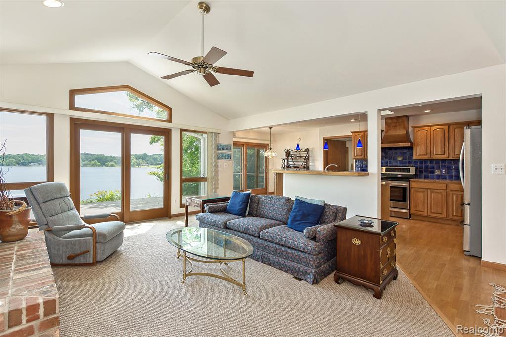 7636 THARP Drive, Whitmore Lake, MI 48189 — Photo 23