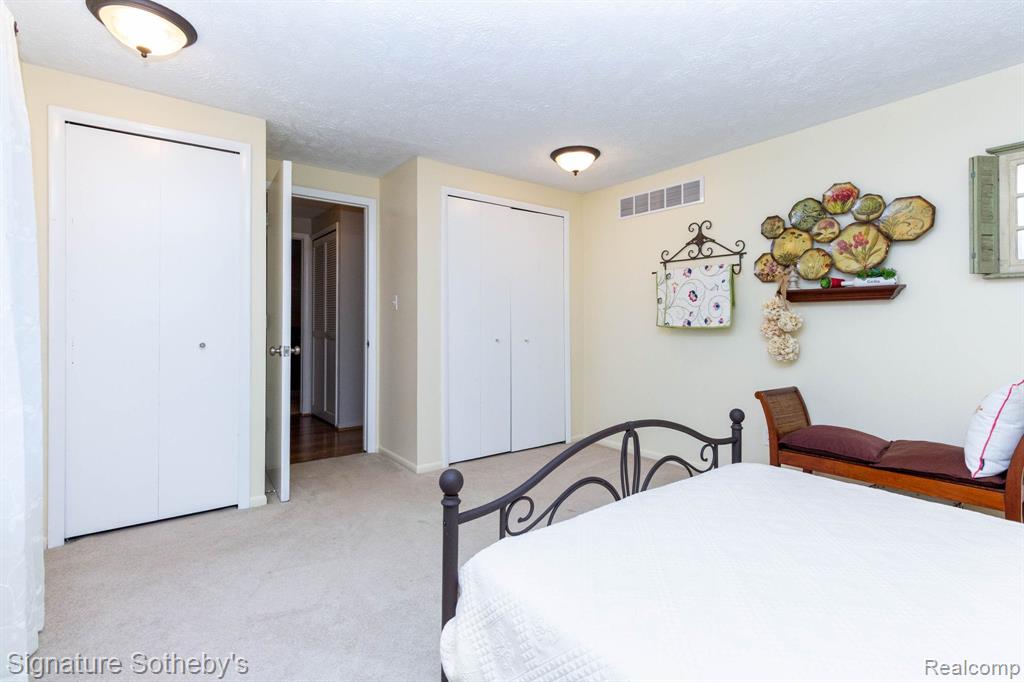 4086 Cherry Garden Drive, Commerce Twp, MI 48382 — Photo 23