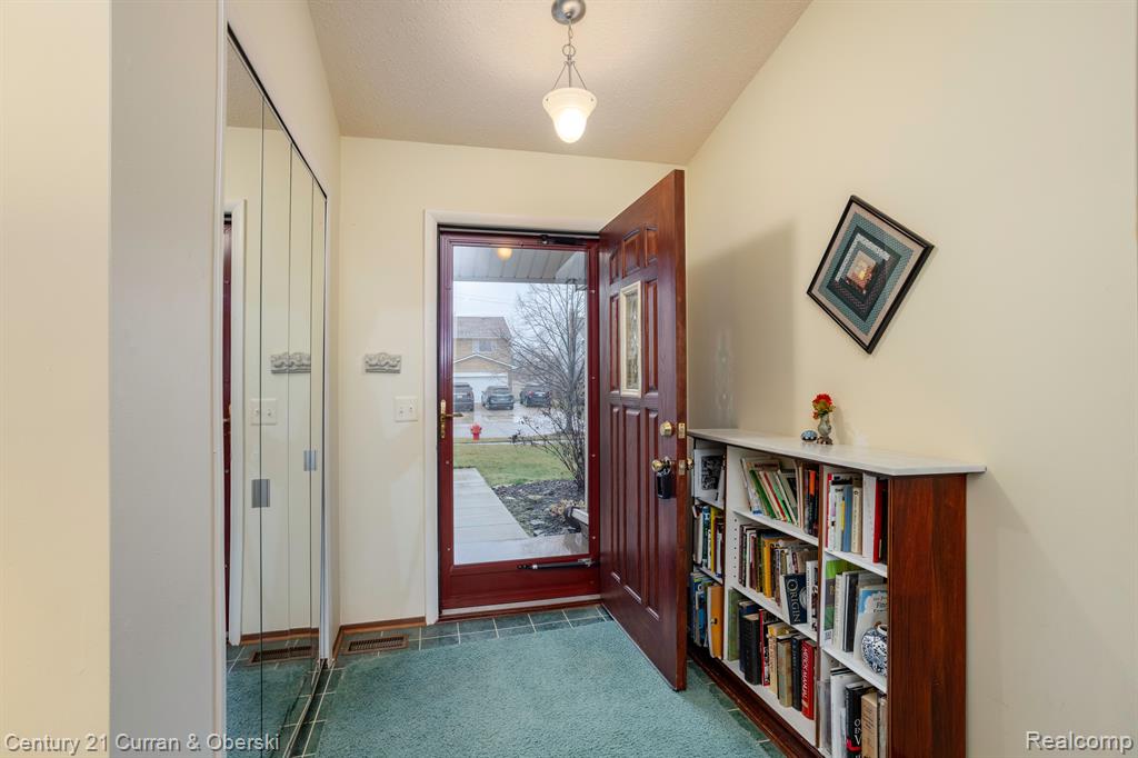 1193 Whittier Drive, Canton, MI 48187 — Photo 3