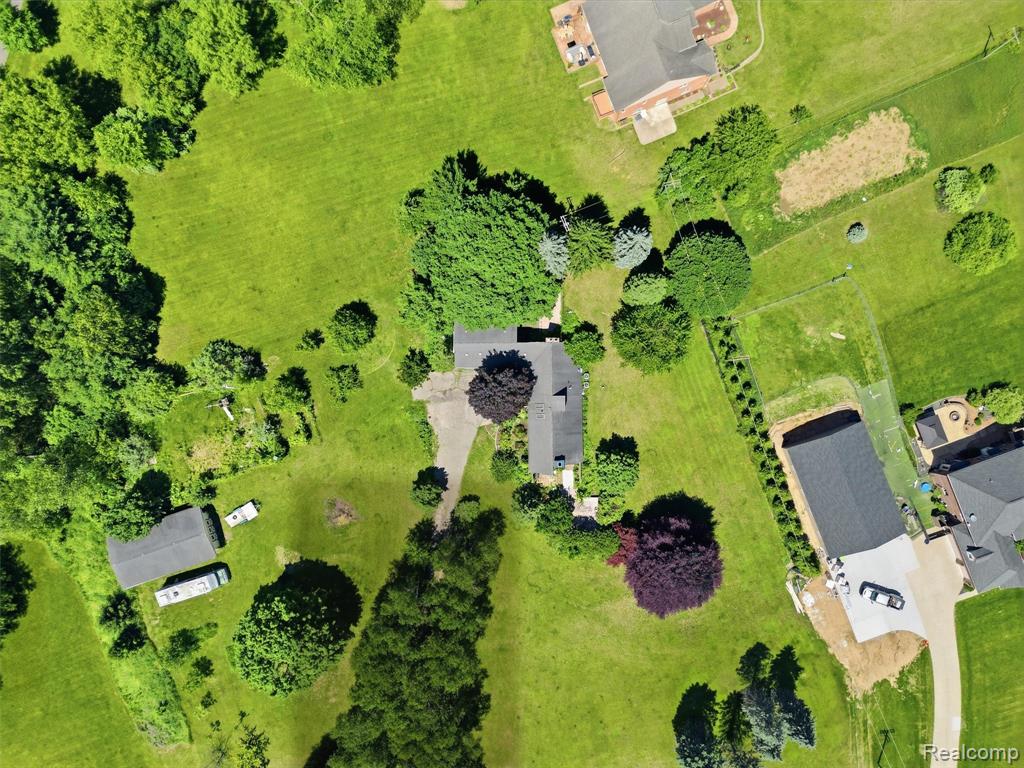 4554 Mystic Hills Circle, Milford, MI 48380 — Photo 62