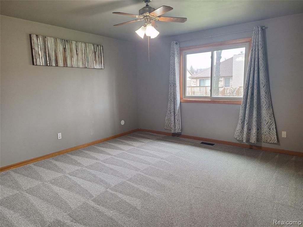 19167 Sandpiper Drive, Macomb, MI 48044 — Photo 26