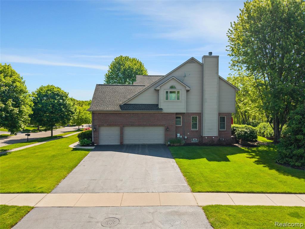 4617 Waterbury Drive, Clarkston, MI 48348 — Photo 53