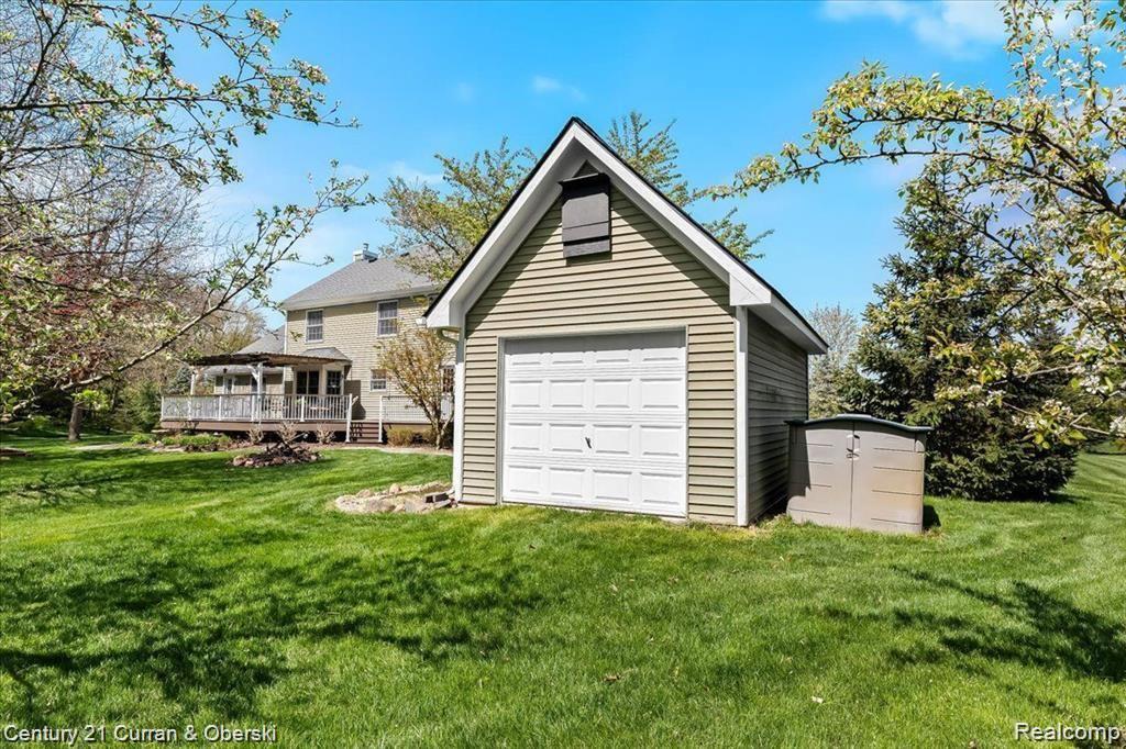 9810 GOLDFINCH Court, Saline, MI 48176 — Photo 36