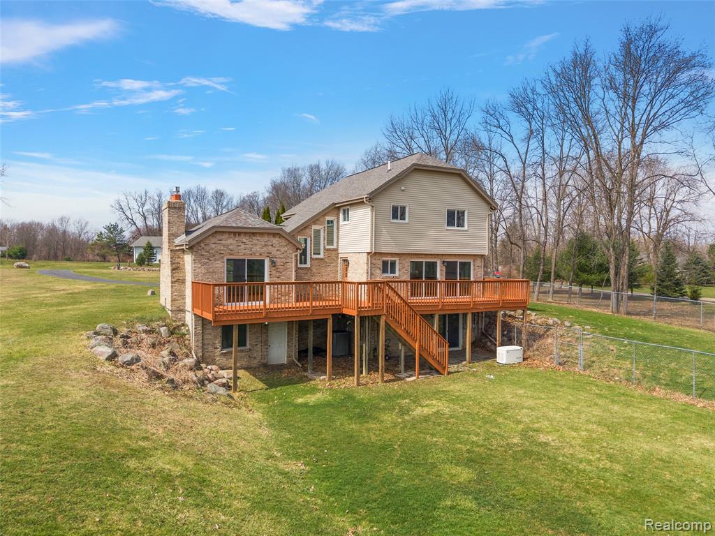 3105 Hickory Ridge Drive, Ortonville, MI 48462 — Photo 43