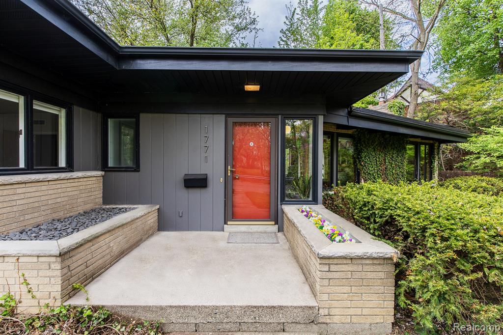 1771 Brookside Drive, Flint, MI 48503 — Photo 2