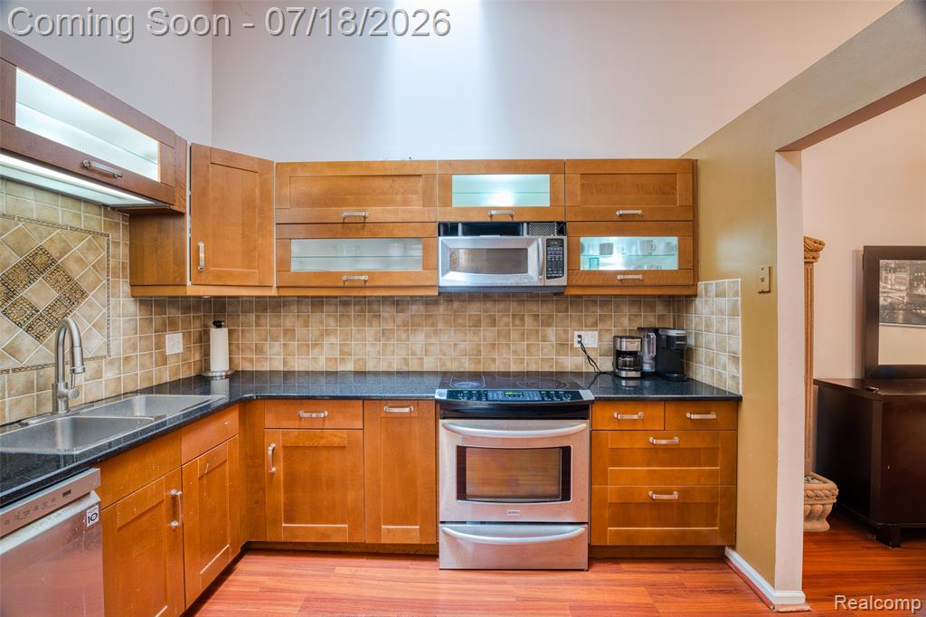 7482 Sheffield, West Bloomfield, MI — Photo 15