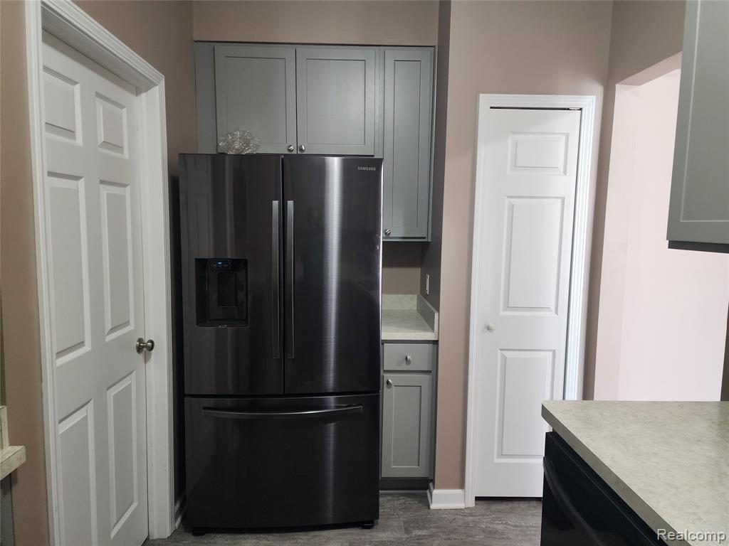 18106 Addington Drive, Commerce Twp, MI 48390 — Photo 16