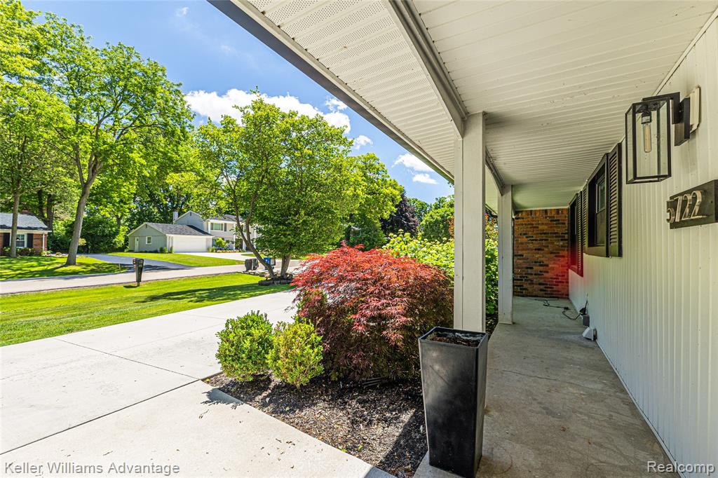 5722 Raven Road, Bloomfield Hills, MI — Photo 2
