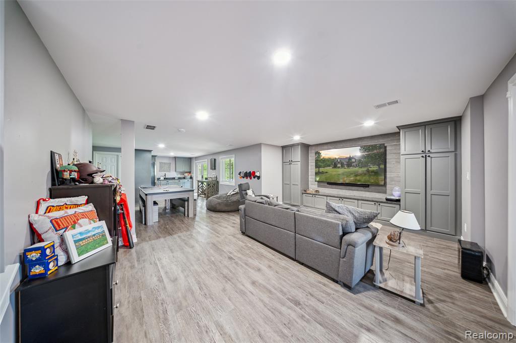 945 Gray Fox Court, Howell, MI 48843 — Photo 47