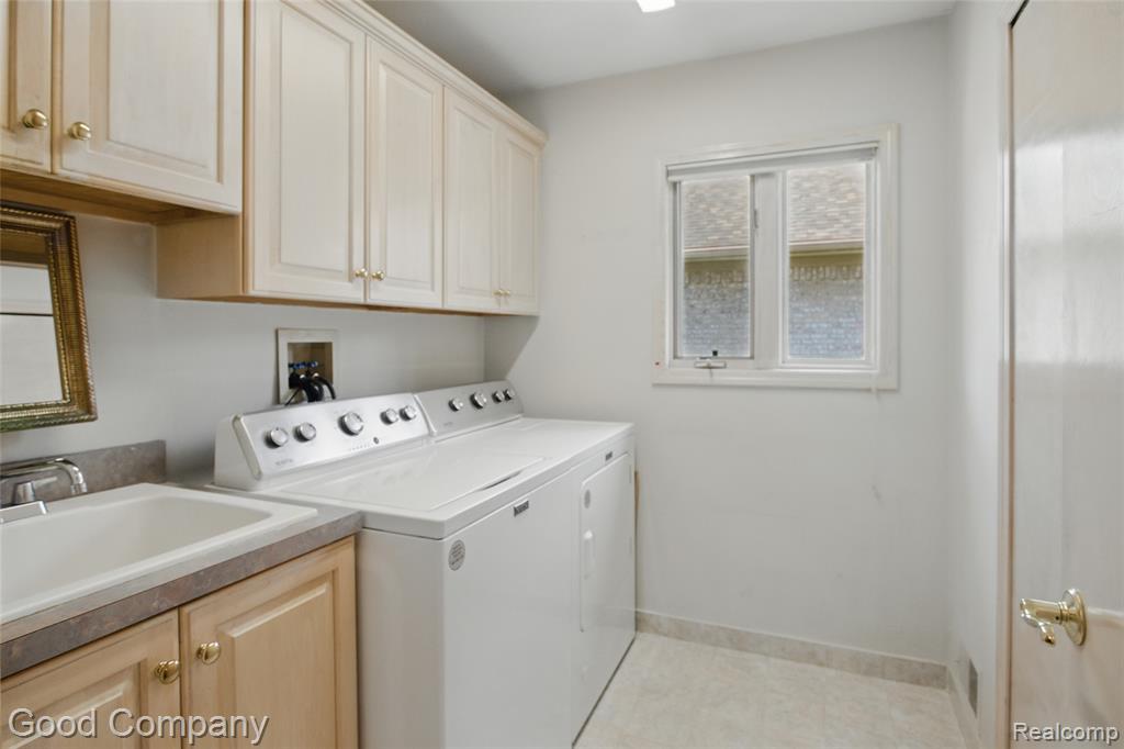 51414 Pinewood Drive, Macomb, MI 48042 — Photo 26
