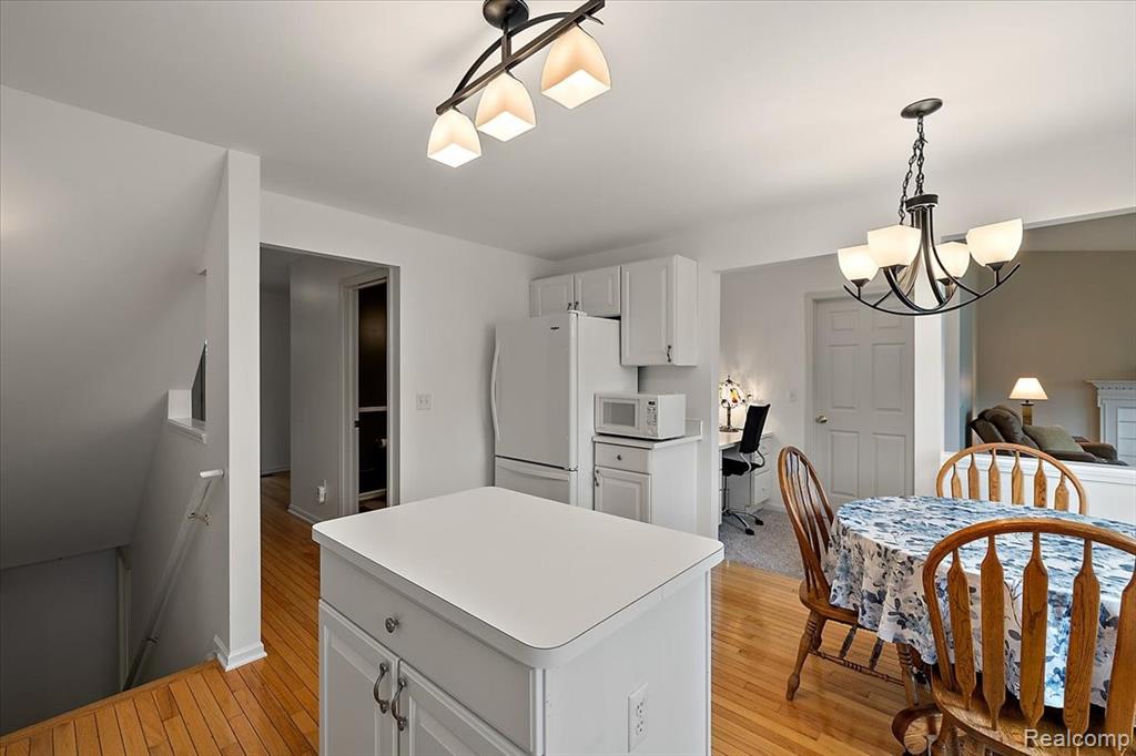 437 Cherry Hills Court, Oxford, MI 48371 — Photo 22