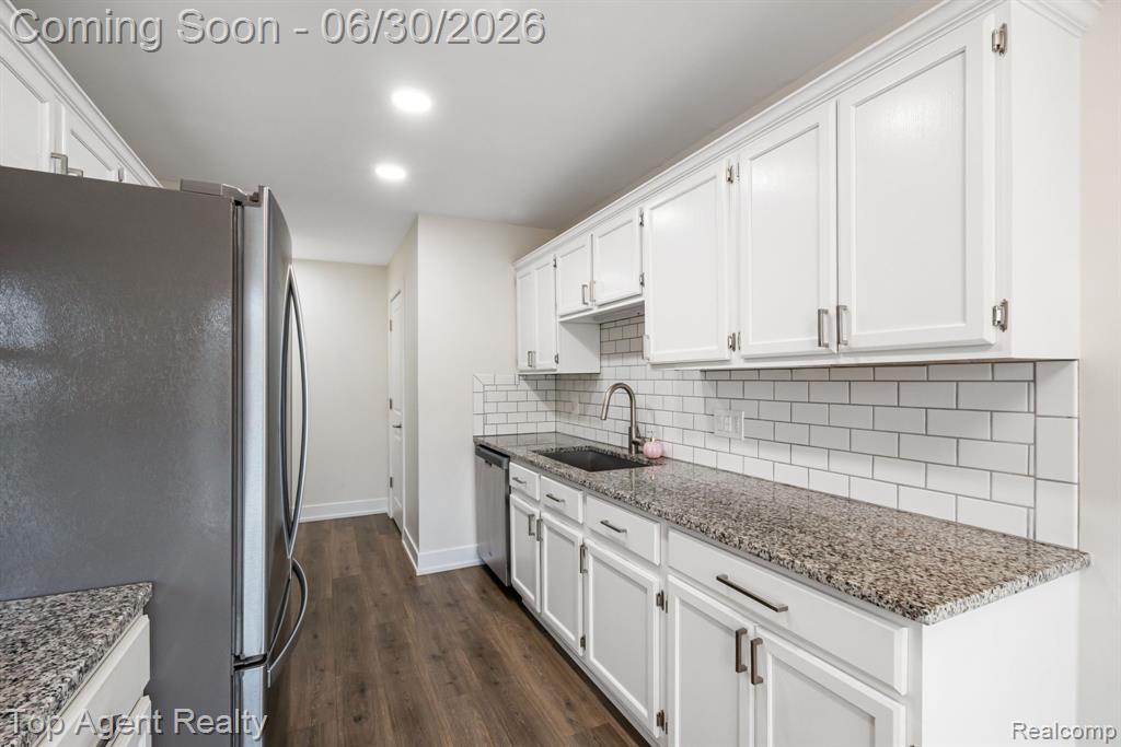 38887 Country Circle, Farmington Hills, MI 48331 — Photo 6