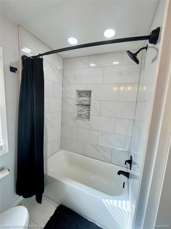 880 E Rowland Avenue, Madison Heights, MI 48071 — Photo 11