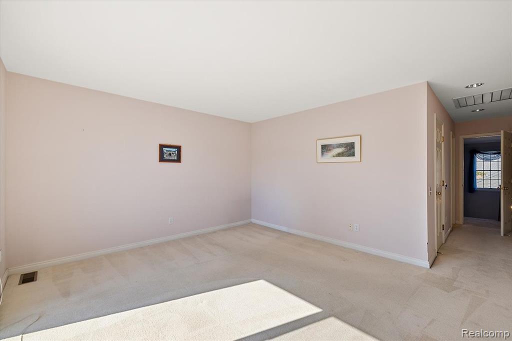 9000 Harbor Place Drive, Saint Clair Shores, MI 48080 — Photo 34