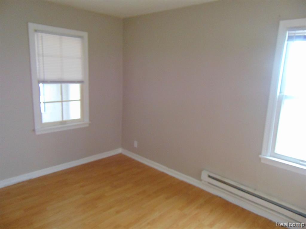 8454 SHERMAN Avenue, Warren, MI 48089 — Photo 7