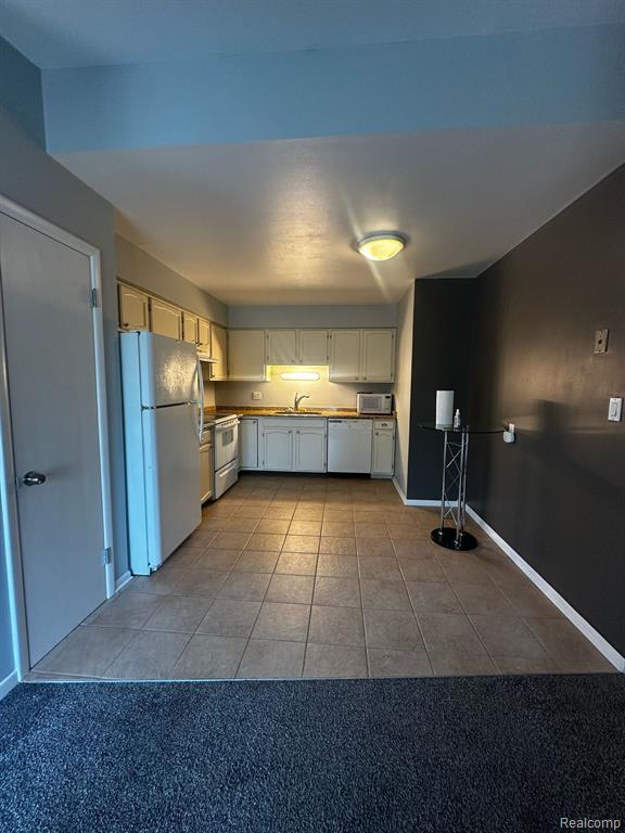 868 N ADAMS Road, Birmingham, MI 48009 — Photo 13