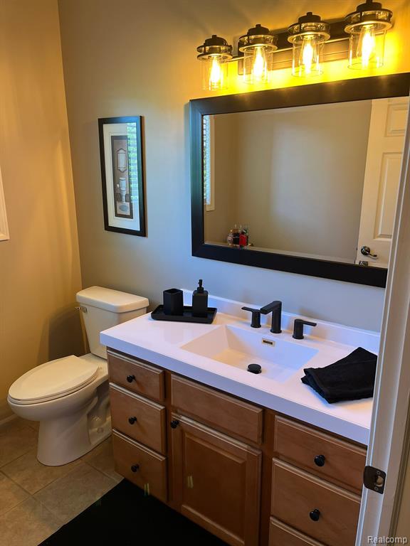 760 PEMBROKE, White Lake, MI — Photo 19