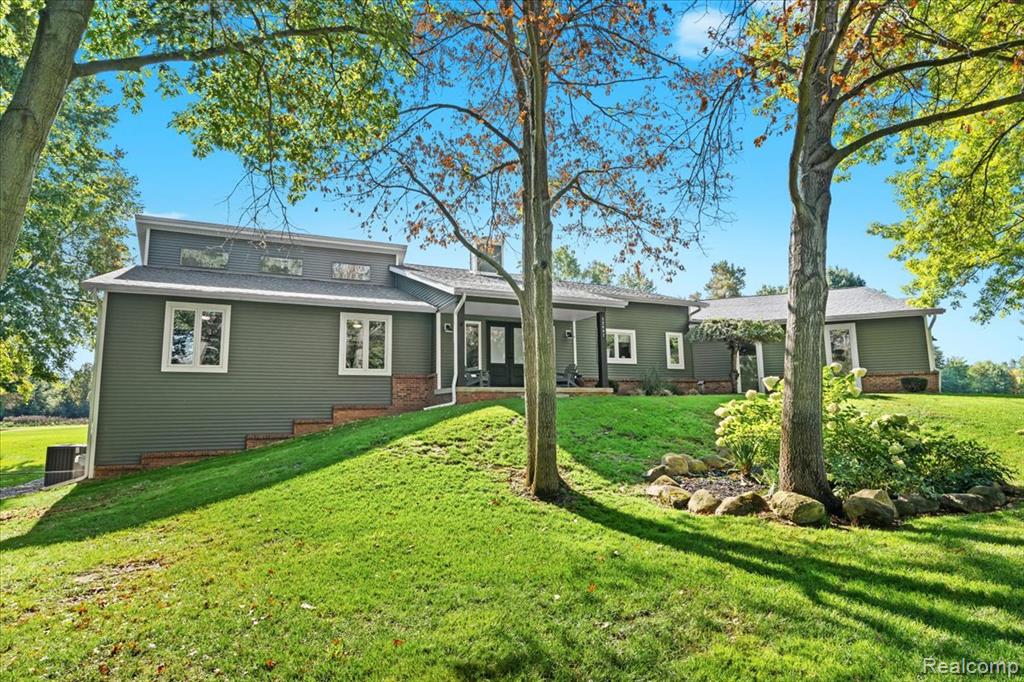 12002 Renfrew Court, Hartland, MI 48353 — Photo 3