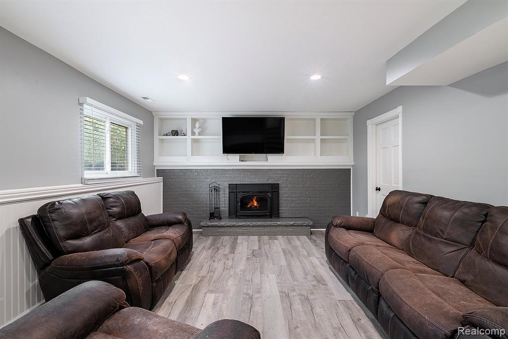 12147 Torrey Road, Fenton, MI 48430 — Photo 12