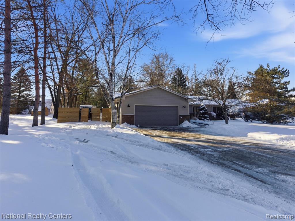 5470 Jamestown Road, Utica, MI 48317 — Photo 5