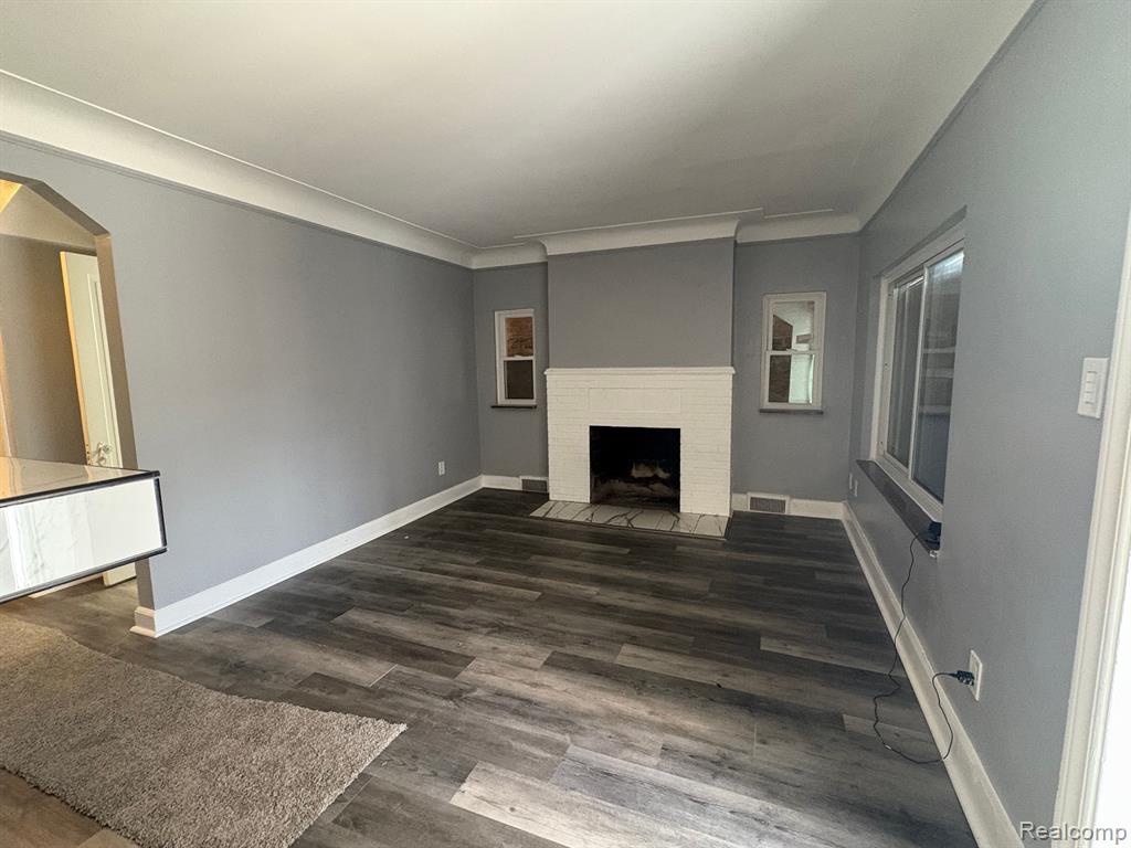 9755 SOMERSET Avenue, Detroit, MI 48224 — Photo 3
