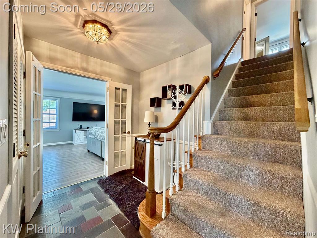 2425 Woodstock Drive, Port Huron, MI 48060 — Photo 4