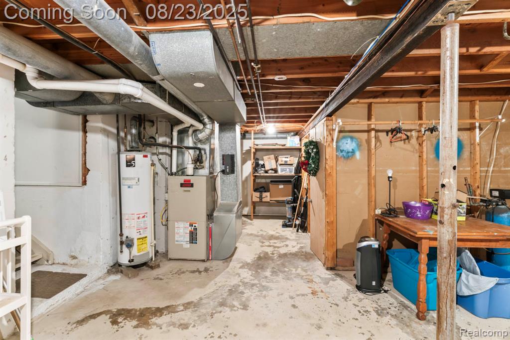 5443 Mancelona Drive, Grand Blanc, MI 48439 — Photo 19