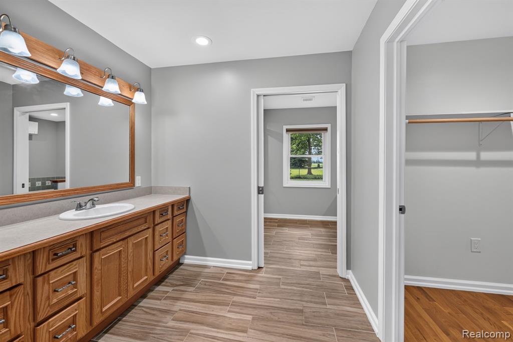 4877 Orchard Lane, Owosso, MI 48867 — Photo 30