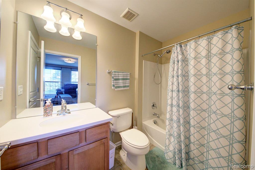 1947 VANDERBILT Road, Canton, MI 48188 — Photo 33
