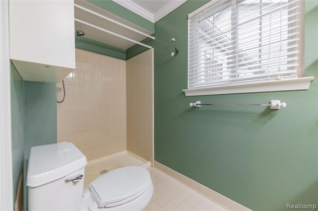 18689 Hilltop Boulevard, Riverview, MI 48193 — Photo 23