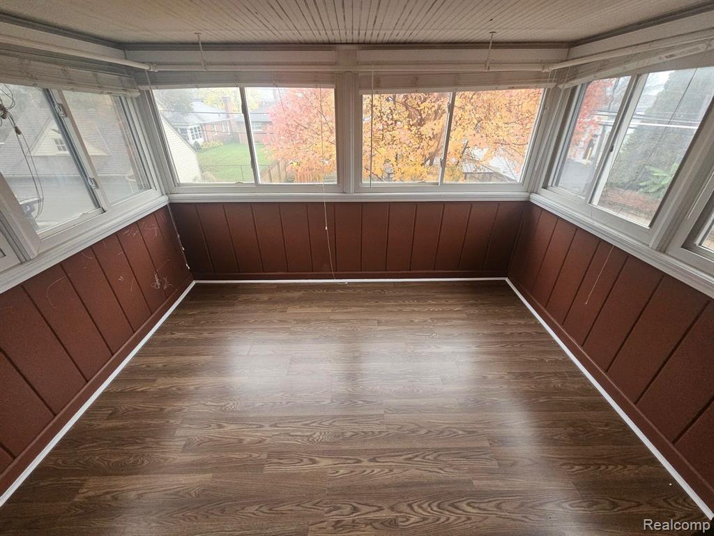 479 CLOVERLY Road, Grosse Pointe Farms, MI 48236 — Photo 25