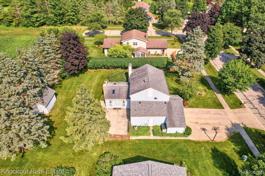 858 Zehnder Drive, Frankenmuth, MI 48734 — Photo 52