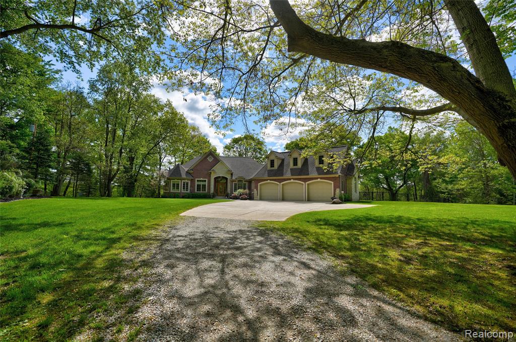 3074 POND Road, Leonard, MI 48367 — Photo 49