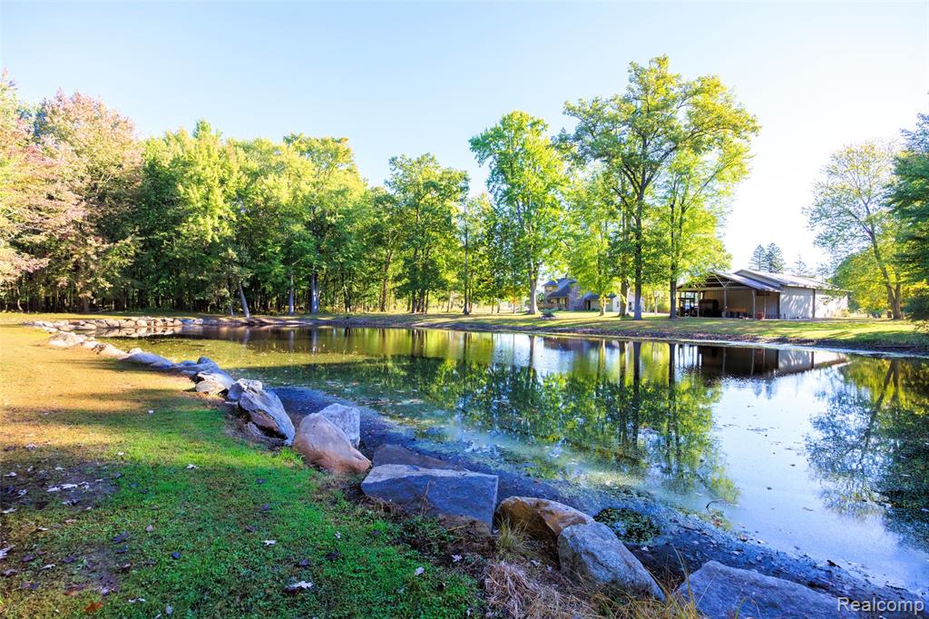 9247 Schrepfer Road, Howell, MI 48855 — Photo 40