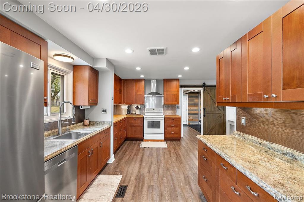 1759 Ashstan Drive, Walled Lake, MI 48390 — Photo 13