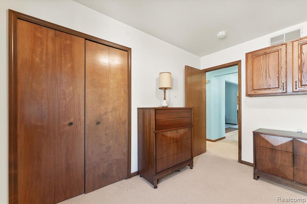 912 River Court, Wyandotte, MI 48192 — Photo 22