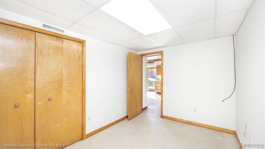 5427 OAK GROVE Road, Howell, MI 48855 — Photo 44