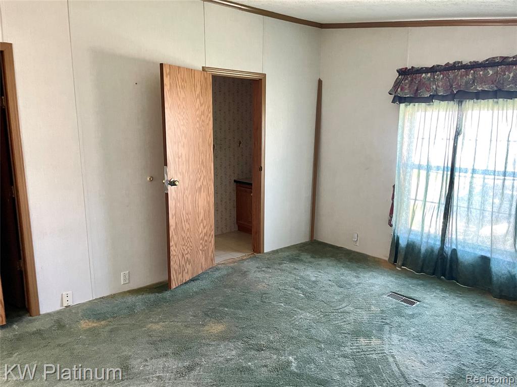 9691 Stoneypointe Drive, MI — Photo 26