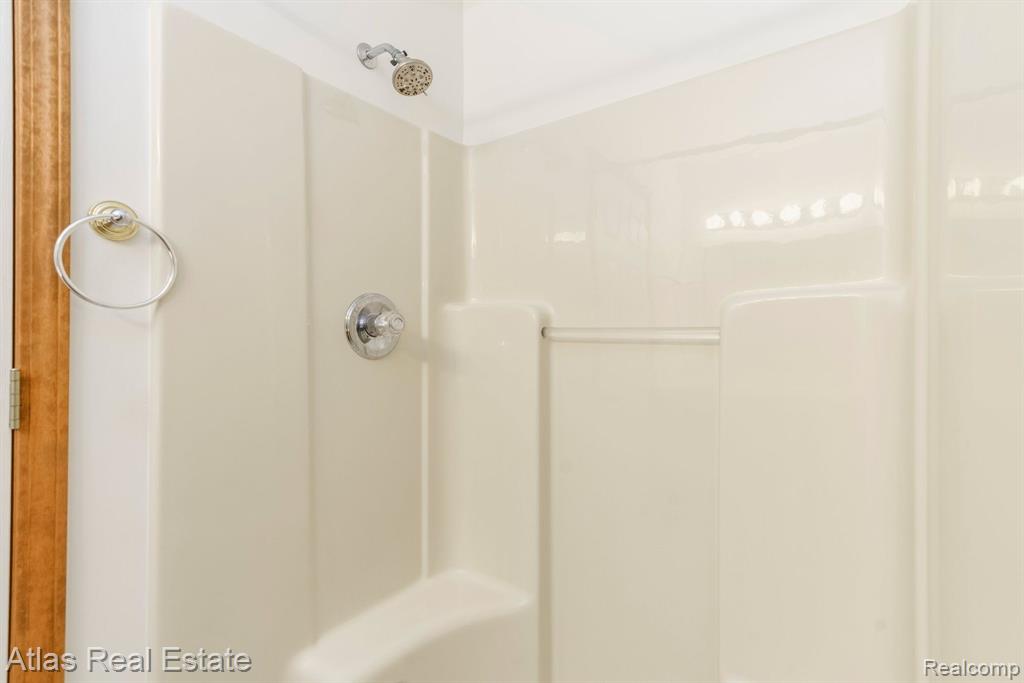 9096 EMILY Drive, Davison, MI 48423 — Photo 27