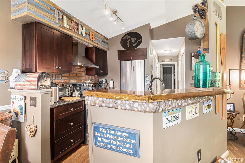 313 Spring Brooke Drive, Brighton, MI 48116 — Photo 14