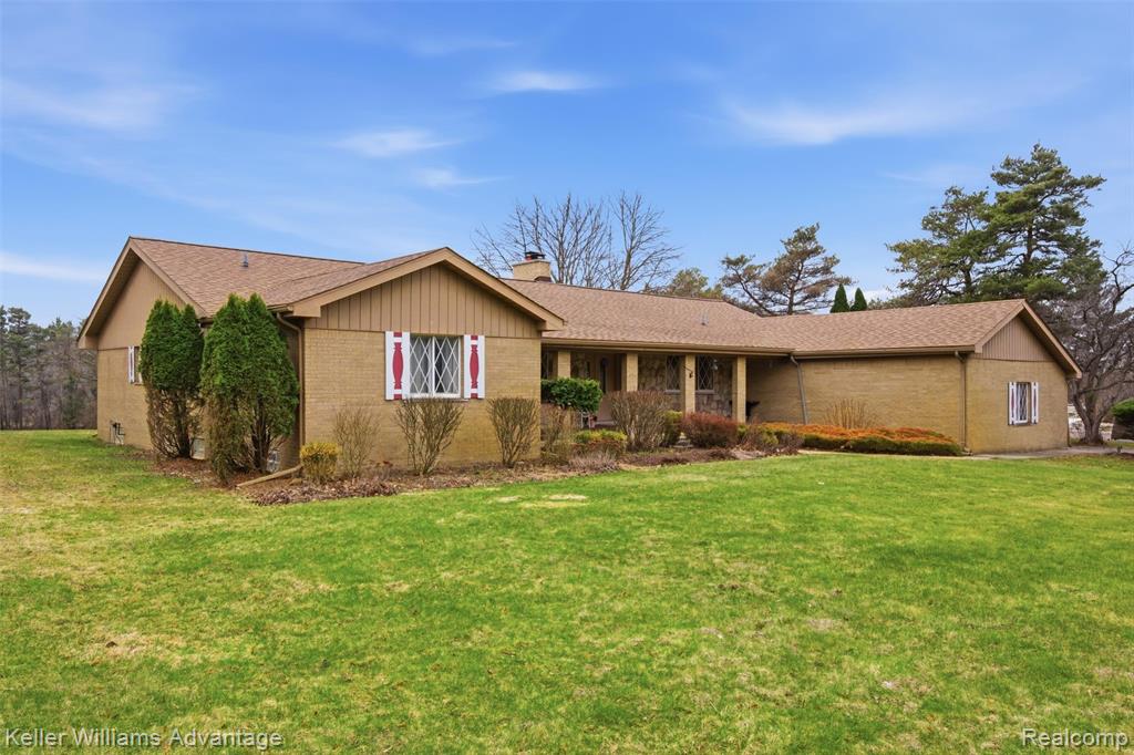 7670 7 Mile Road, Northville, MI, 48167